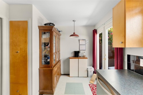 3154 Washington Ave, Victoria, BC 