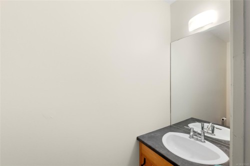 3154 Washington Ave, Victoria, BC 