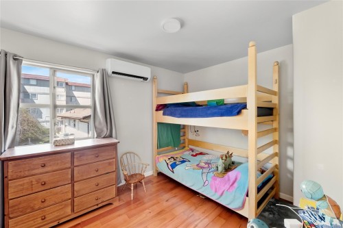 3154 Washington Ave, Victoria, BC 