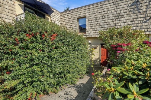 #6-129 Sixth Ave East, Qualicum Beach, BC 