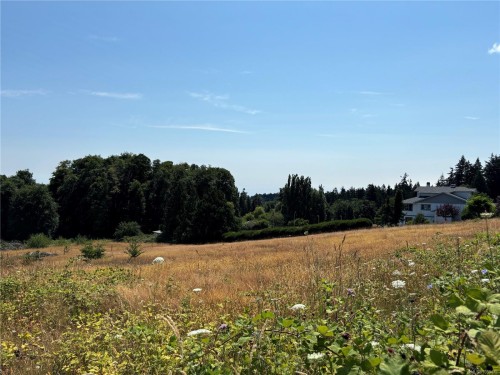 6275 Old East Rd, Central Saanich, BC 