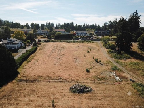 6275 Old East Rd, Central Saanich, BC 