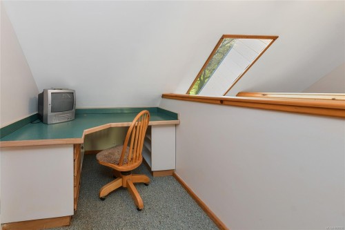 4836 Spring Rd, Saanich, BC 