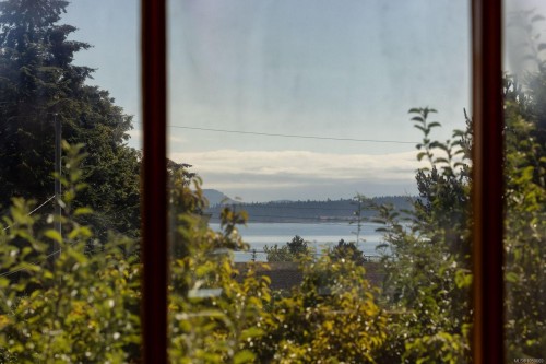 8625 Aldous Terr, North Saanich, BC 