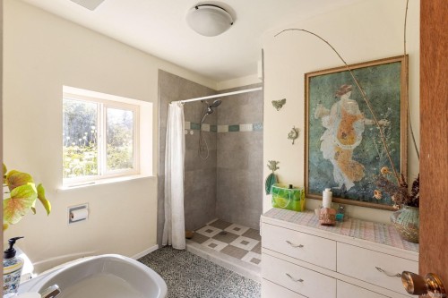 8625 Aldous Terr, North Saanich, BC 
