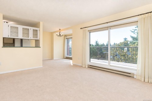 #404-4030 Quadra St, Saanich, BC 