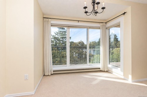 #404-4030 Quadra St, Saanich, BC 