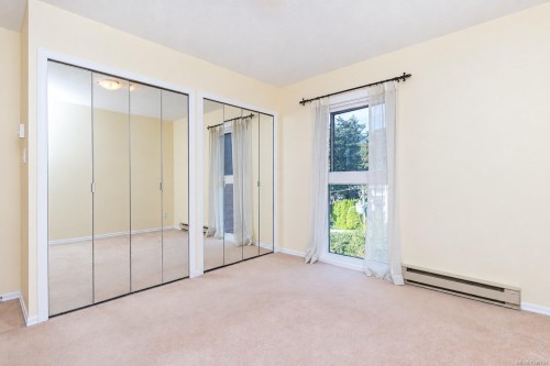 #404-4030 Quadra St, Saanich, BC 