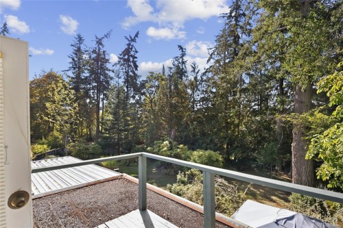 1719 Centennial Ave East, Comox, BC 