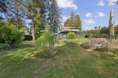 1719 Centennial Ave East, Comox, BC 