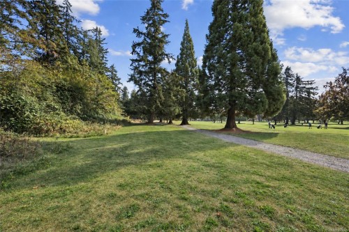 1719 Centennial Ave East, Comox, BC 