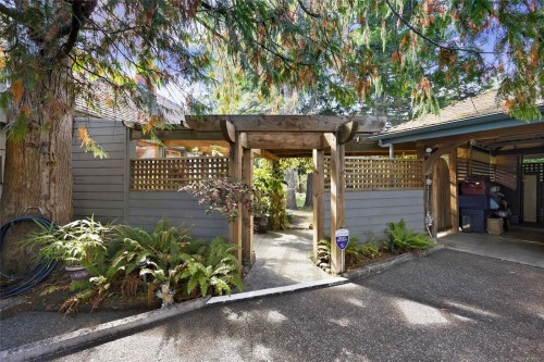 1719 Centennial Ave East, Comox, BC 