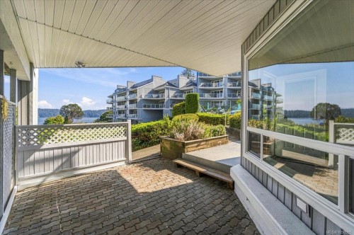 #208-2562 Departure Bay Rd, Nanaimo, BC 