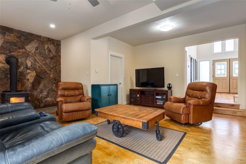 10870 Olsen Rd, Saltair, BC 