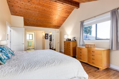 10870 Olsen Rd, Saltair, BC 