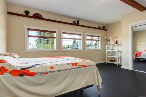 10870 Olsen Rd, Saltair, BC 