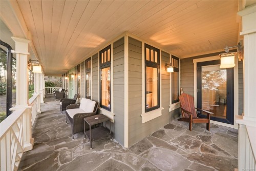 2023 Seahaven Rd, Nanoose Bay, BC 