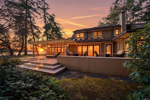 2023 Seahaven Rd, Nanoose Bay, BC 
