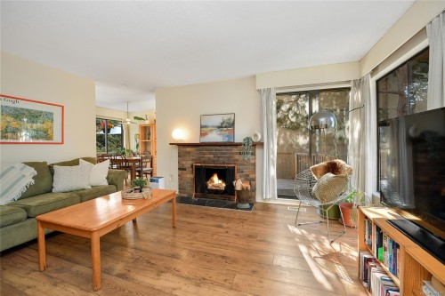 4039 Daffodil Pl  Saanich, BC V8Z 6G1