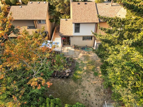 4039 Daffodil Pl, Saanich, BC 