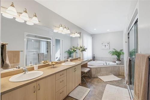 22 Oakmont Cr, Headingley, MB 