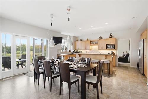 22 Oakmont Cr, Headingley, MB 