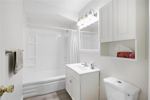 680 Government Ave, Winnipeg, MB 