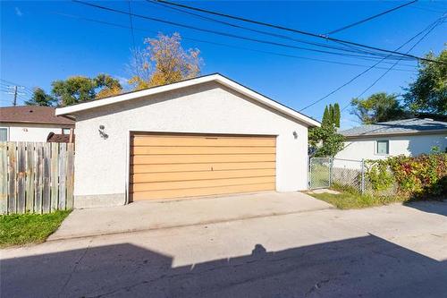680 Government Ave, Winnipeg, MB 