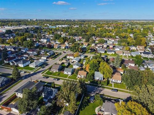 680 Government Ave, Winnipeg, MB 