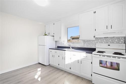 680 Government Ave, Winnipeg, MB 
