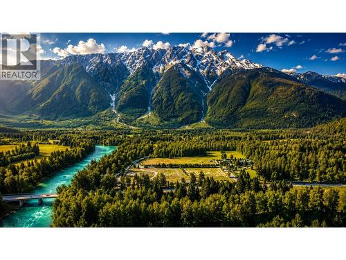 1641 Airport Road, Squamish, BC 