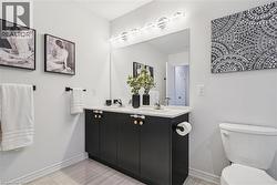 Main Floor Primary Ensuite - 
