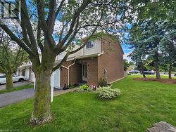 1548 NEWLANDS Crescent Unit# 14  Burlington, ON L7M 1V6