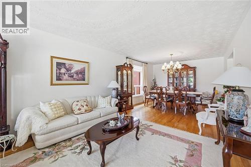 83 Oakridge Drive, Stoney Creek, ON 