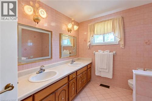83 Oakridge Drive, Stoney Creek, ON 