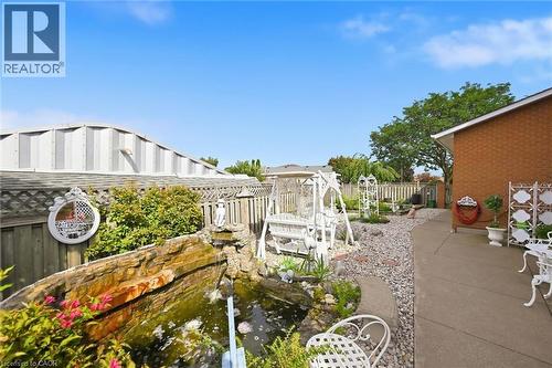 83 Oakridge Drive, Stoney Creek, ON 
