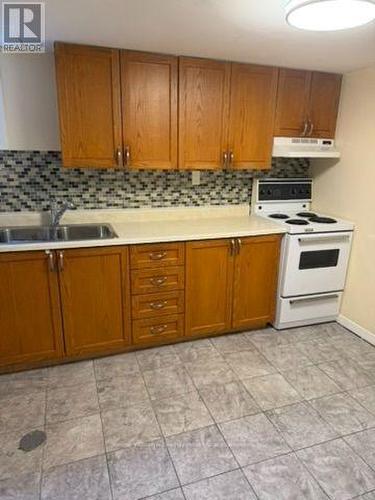 713 YEREMI STREET , Pickering (West Shore), Ontario L1W 2W8 2