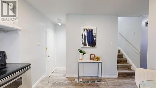 9 Camelot Crescent, London East (East I), ON 