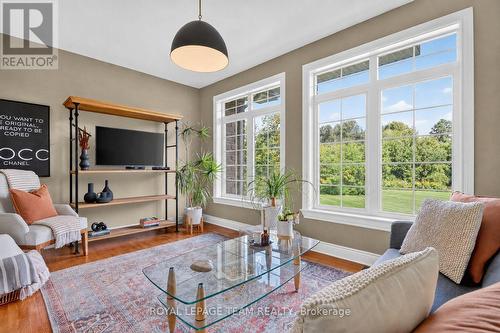 2515 Kearns Way, Ottawa, ON 
