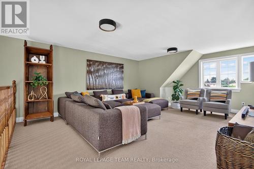 2515 Kearns Way, Ottawa, ON 