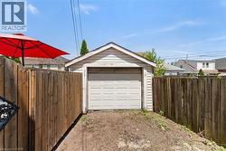 Garage - 