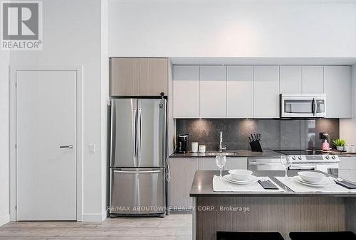 A917 - 125 BRONTE ROAD , Oakville, Ontario L6L 3C1 5