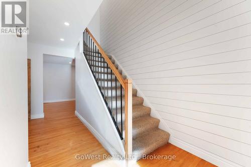 94 Fieldgate Drive, Ottawa, ON 