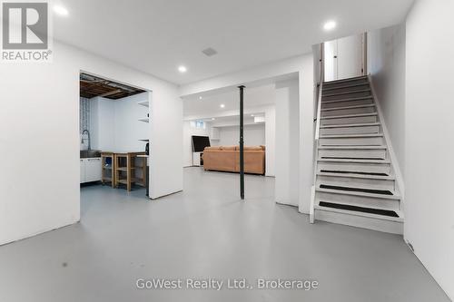 94 Fieldgate Drive, Ottawa, ON 