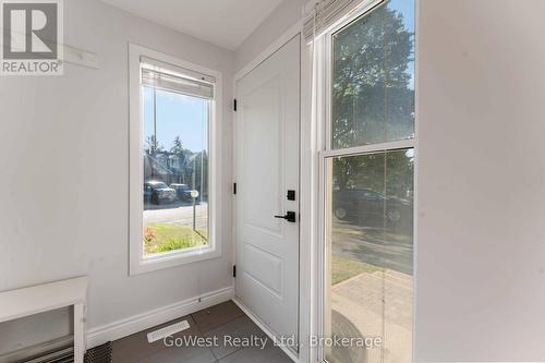94 Fieldgate Drive, Ottawa, ON 