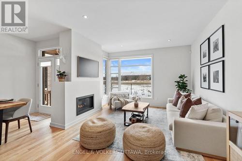 168 Shuttleworth Drive, Ottawa, ON 