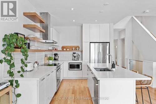 168 Shuttleworth Drive, Ottawa, ON 