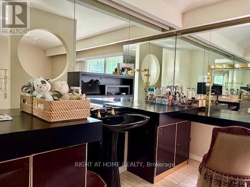 36 Forest Wood, Toronto, ON 