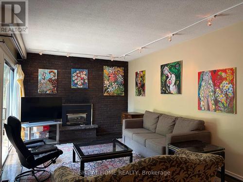 36 Forest Wood, Toronto, ON 