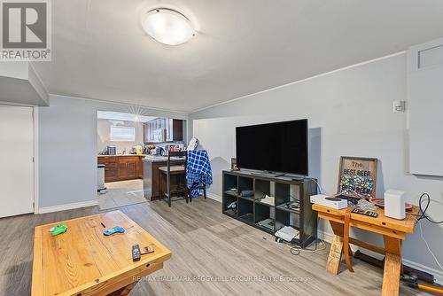 LOWER - 9 BAKER CRESCENT , Barrie, Ontario L4M 3J4 3
